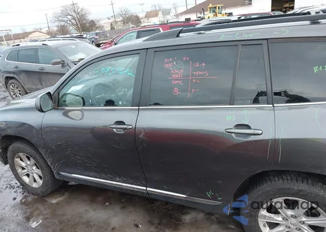 2011 Toyota Highlander Se V6 from USA, damaged, VIN 5TDBK3EH8BS060935